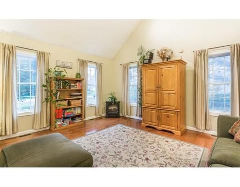 47 Britton St, Raynham, MA 02767 photo 6