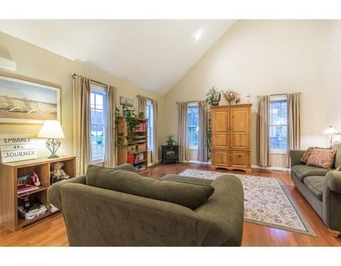 47 Britton St, Raynham, MA 02767 photo 7