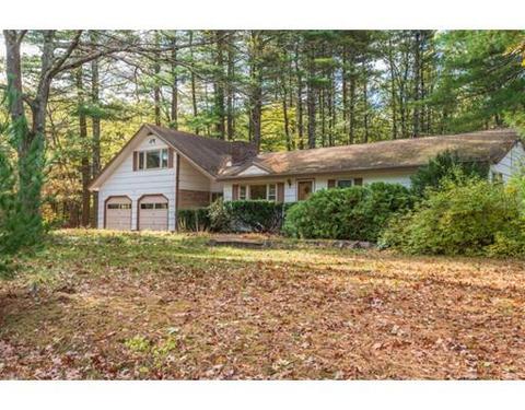 8 Charles St, Georgetown, MA 01833 photo 2