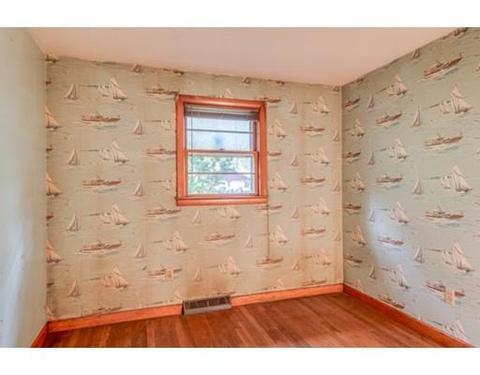 8 Charles St, Georgetown, MA 01833 photo 9