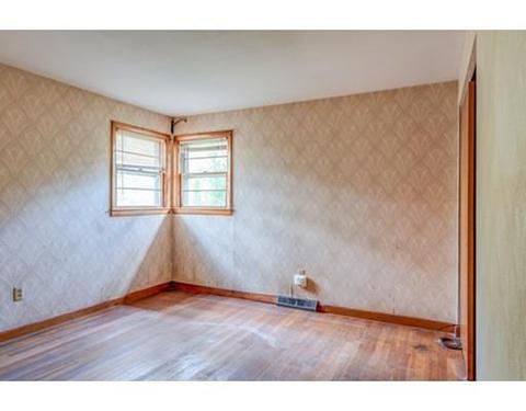 8 Charles St, Georgetown, MA 01833 photo 7