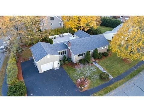 149 Jarvis Cir, Needham, MA 02492 photo 4