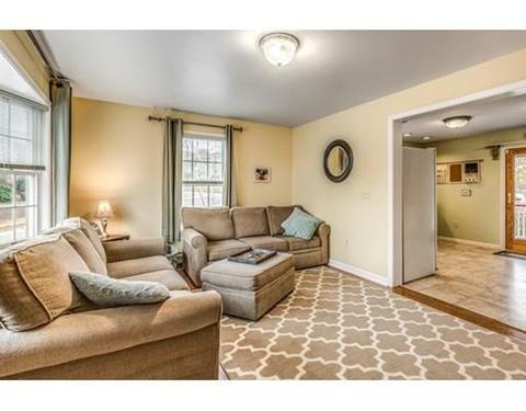 14 Reservoir Rd, Gloucester, MA 01930 photo 5