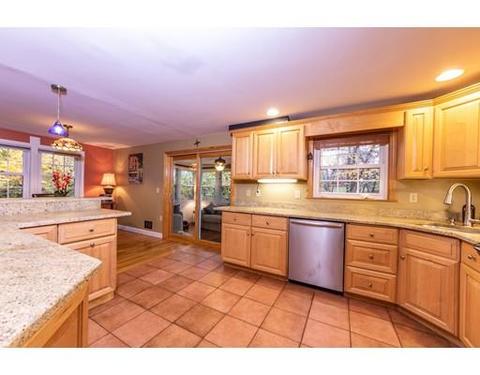61 Volk, Dedham, MA 02026 photo 9