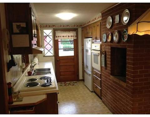 11 Stone Path Ln, West Springfield, MA 01089 photo 7