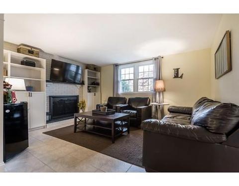 246 Bancroft Ave, Reading, MA 01867 photo 2