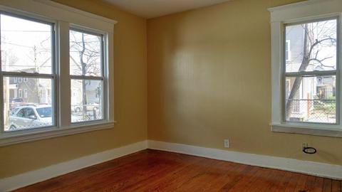 69 Maynard St, Springfield, MA 01109 photo 4