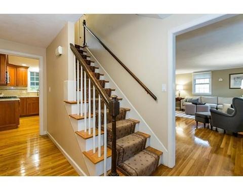 34 Hancock Rd, Needham, MA 02492 photo 10
