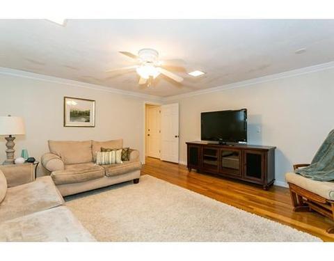 34 Hancock Rd, Needham, MA 02492 photo 9