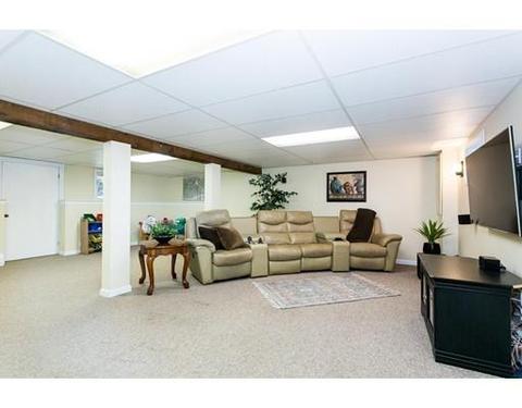 34 Hancock Rd, Needham, MA 02492 photo 18