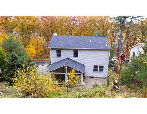 38 Bond St, Gloucester, MA 01930 photo 3