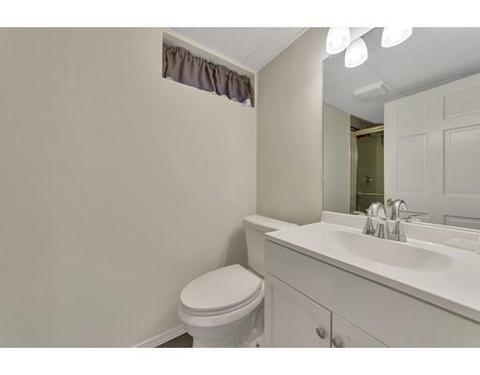 106 Fallston St, Springfield, MA 01119 photo 7