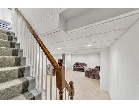 106 Fallston St, Springfield, MA 01119 photo 6