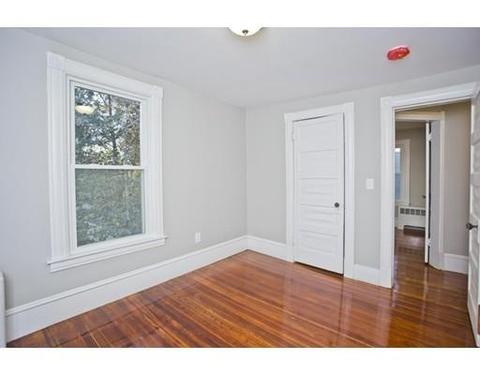 180 Laurelton St, Springfield, MA 01109 photo 17