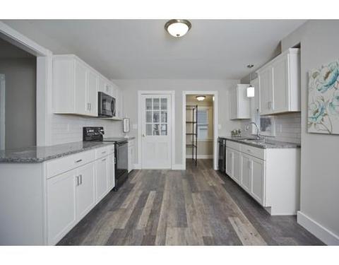 180 Laurelton St, Springfield, MA 01109 photo 4