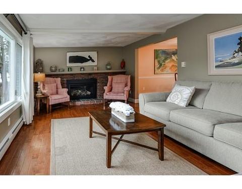 93 Sachem Rd, Needham, MA 02494 photo 3
