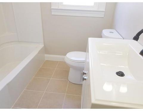 127 Shawmut St, Springfield, MA 01108 photo 5