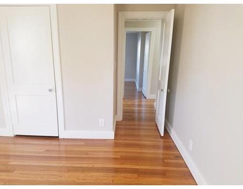 127 Shawmut St, Springfield, MA 01108 photo 11