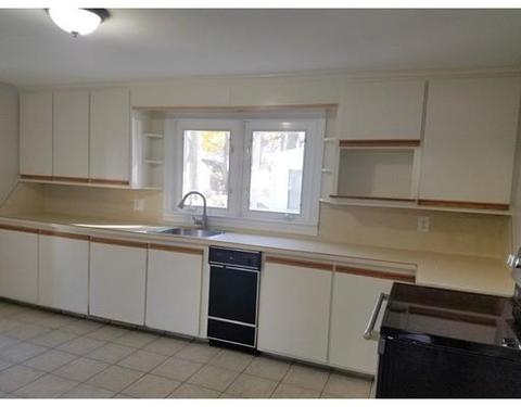 127 Shawmut St, Springfield, MA 01108 photo 4