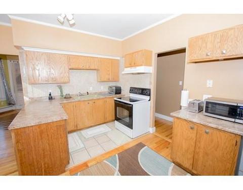 907 Rock St, Fall River, MA 02720 photo 2