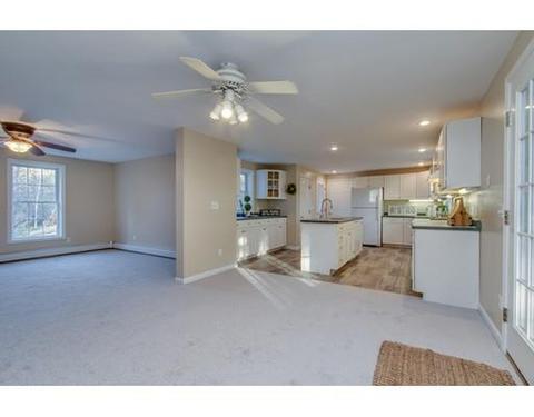 18 Hutch Ct, Epping, NH 03042 photo 12