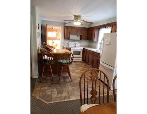 84 Lakeside Ave, Webster, MA 01570 photo 4