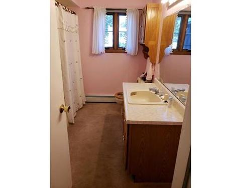 84 Lakeside Ave, Webster, MA 01570 photo 5