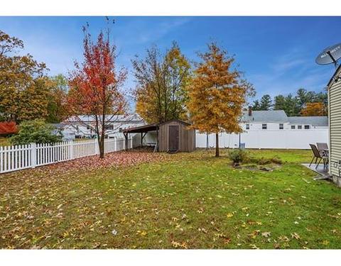 82 Westbrook Dr, Springfield, MA 01129 photo 3