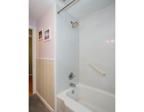 82 Westbrook Dr, Springfield, MA 01129 photo 27