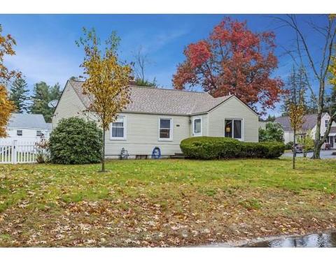 82 Westbrook Dr, Springfield, MA 01129 photo 1