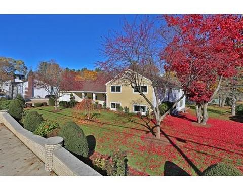 84 John St, Reading, MA 01867 photo 1