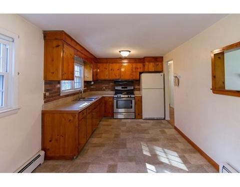28 Pine St, Franklin, MA 02038 photo 4