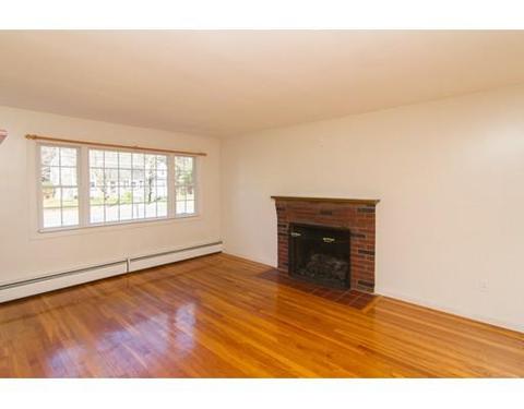 28 Pine St, Franklin, MA 02038 photo 7