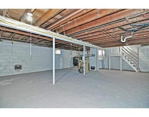 24 Brighton St, Springfield, MA 01118 photo 18