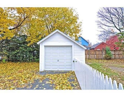 24 Brighton St, Springfield, MA 01118 photo 21