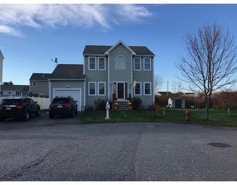 35 Wyndham Ct, Fall River, MA 02721 photo 3