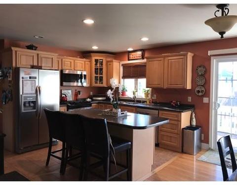 35 Wyndham Ct, Fall River, MA 02721 photo 9
