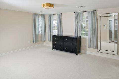 284 High St, Hingham, MA 02043 photo 11