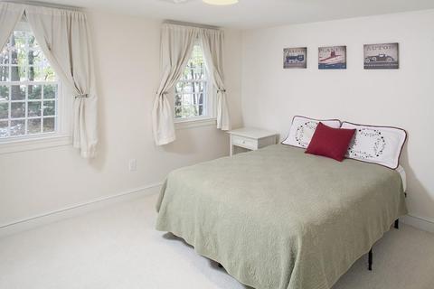 284 High St, Hingham, MA 02043 photo 15