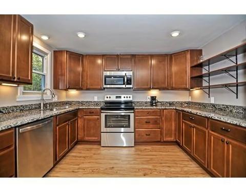 72 Lincoln Rd, Sutton, MA 01590 photo 3