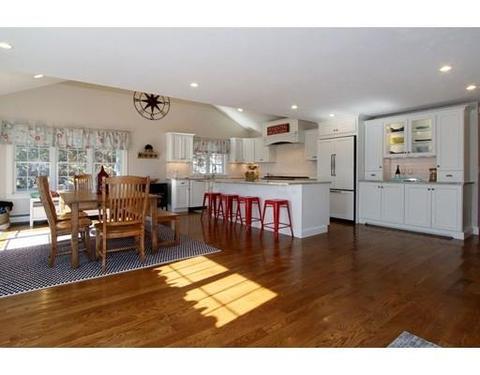 33 Bluff Ave, Mashpee, MA 02649 photo 8