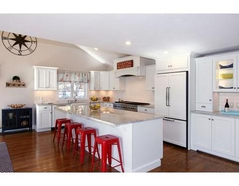 33 Bluff Ave, Mashpee, MA 02649 photo 3