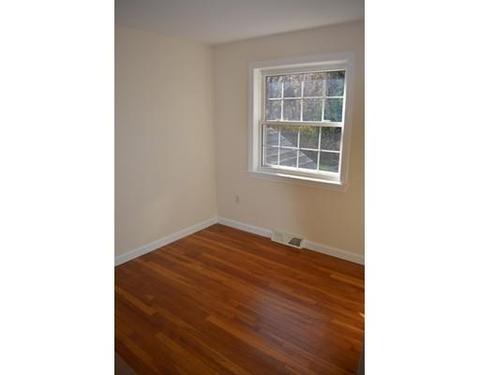 9 Jon St, Salisbury, MA 01952 photo 8