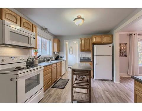 4 Fairview Ave, Ashburnham, MA 01430 photo 2