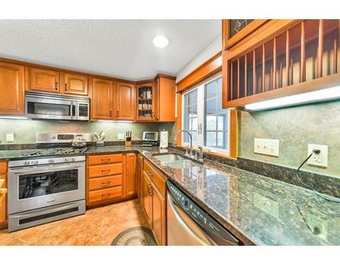 85 Roosevelt Ave, Chicopee, MA 01013 photo 14
