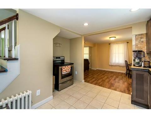 98 Freeman Ter, Springfield, MA 01104 photo 12