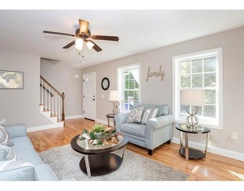 59 Pocantico Ave, Springfield, MA 01109 photo 4