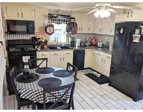 34 Standish Ave, East Wareham, MA 02538 photo 3