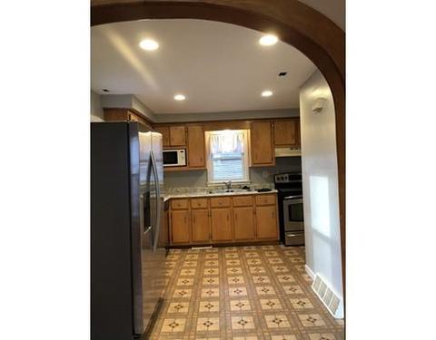 305 Baker St, Fall River, MA 02721 photo 5