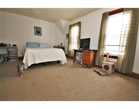 123 Snow St, Woonsocket, RI 02895 photo 3
